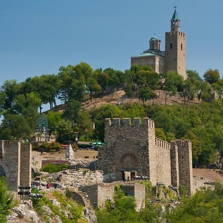 Апартамент Лукс Царевец-Център Veliko Tărnovo Exterior foto