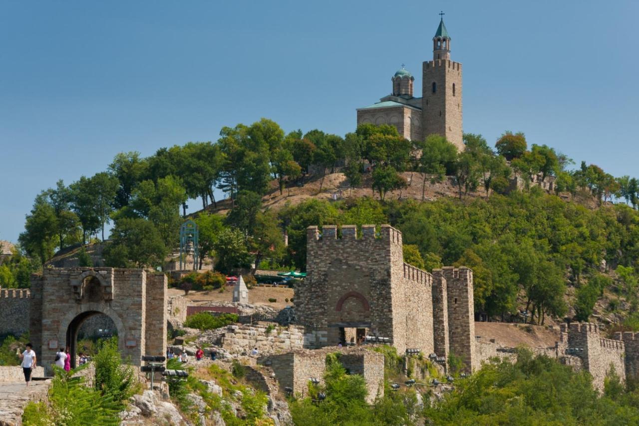 Апартамент Лукс Царевец-Център Veliko Tărnovo Exterior foto
