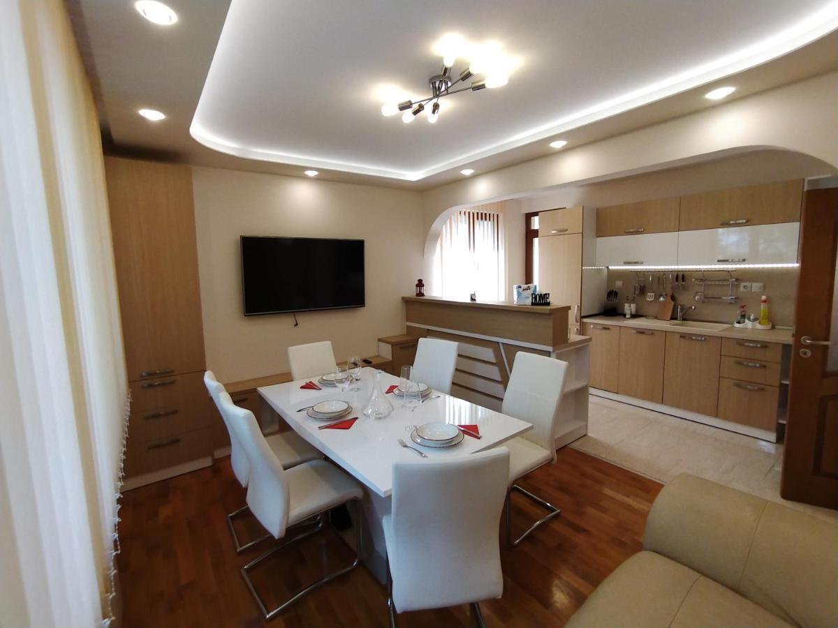Апартамент Лукс Царевец-Център Veliko Tărnovo Exterior foto